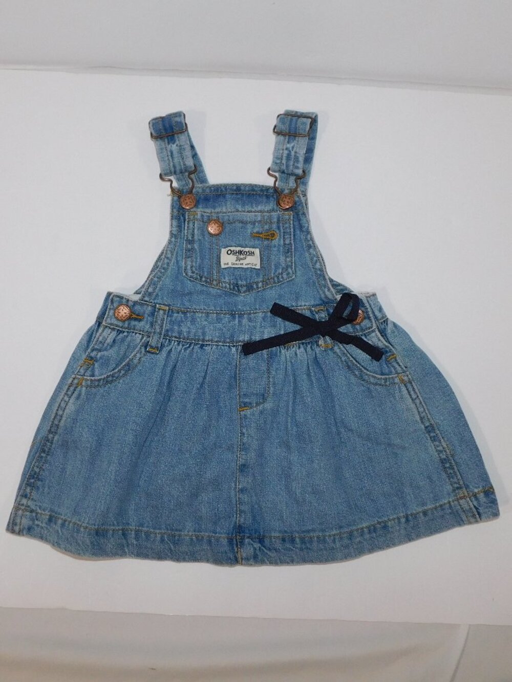 Oshkosh B'Gosh Baby Girl 9M Blue Denim Jean overall dress 9 Months Bow - Picture 1 of 5